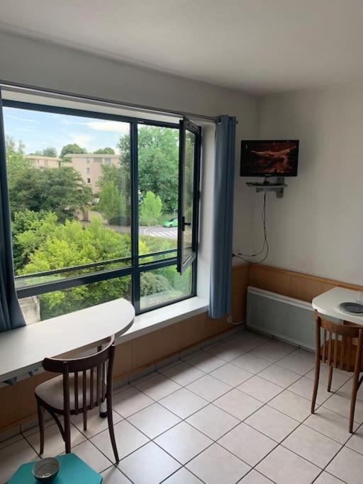 Studio Bourran + Parking Родез Екстериор снимка
